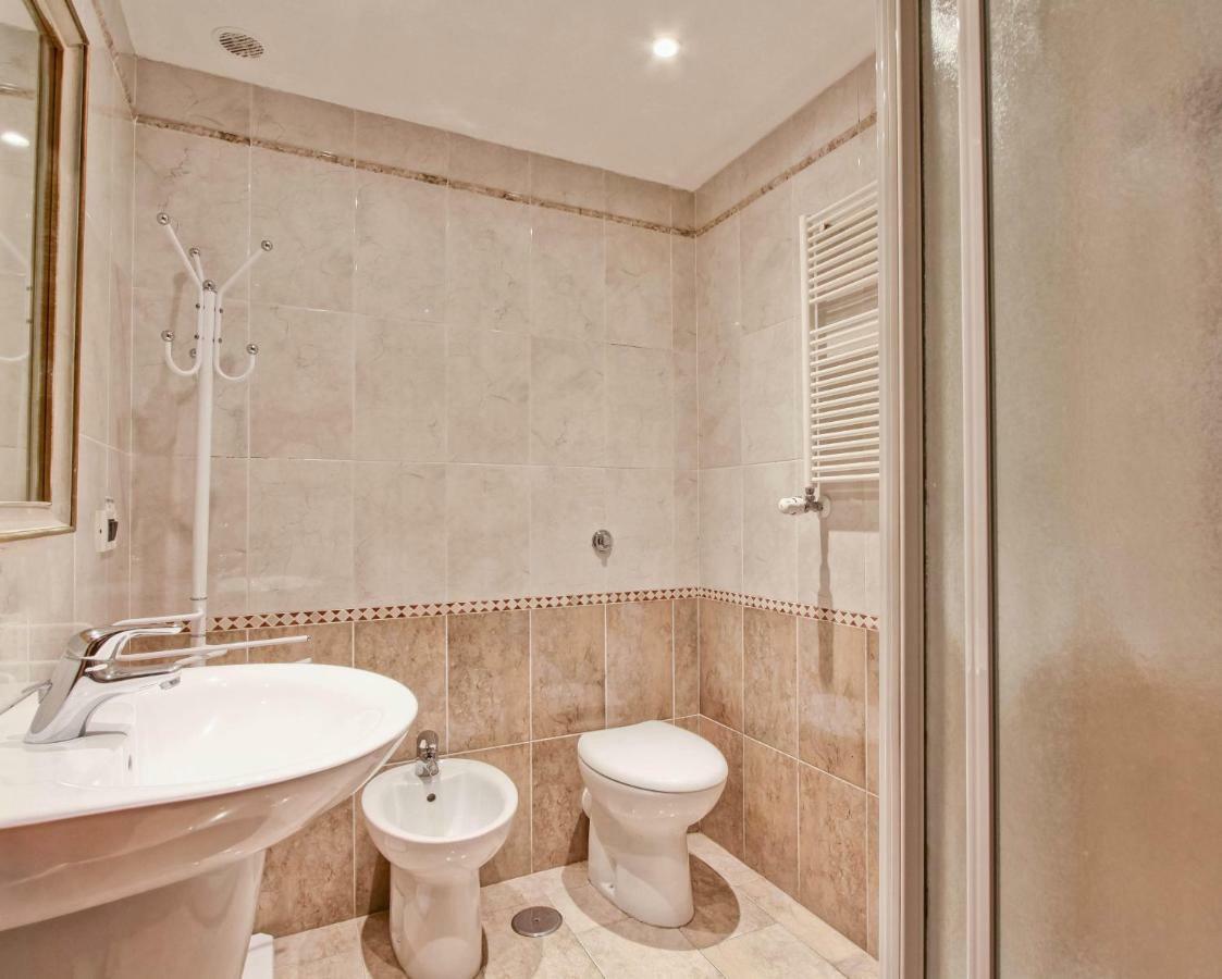 Rent Rooms Filomena E Francesca Roma Ngoại thất bức ảnh